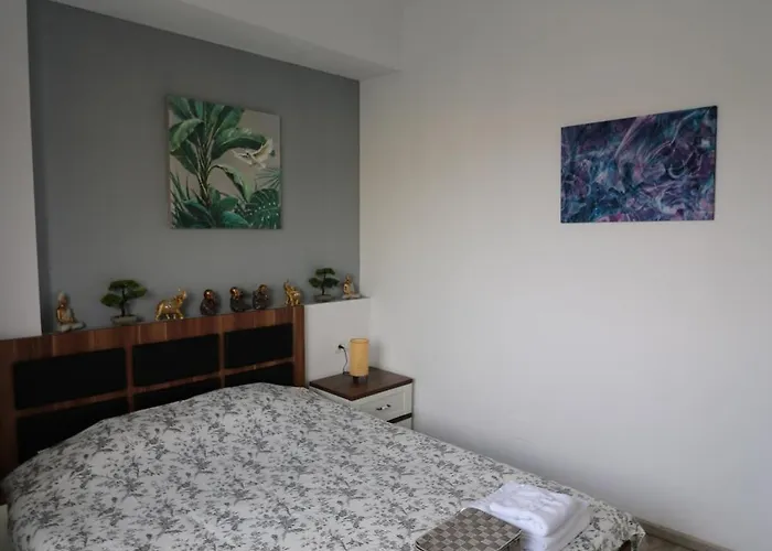公寓 Cozy Deluxe - Old Town - Free Minibar 布加勒斯特