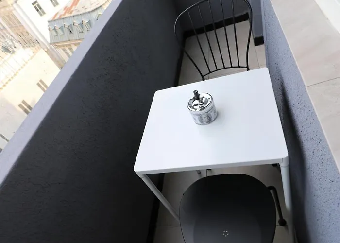 Cozy Deluxe - Old Town - Free Minibar * Бухарест